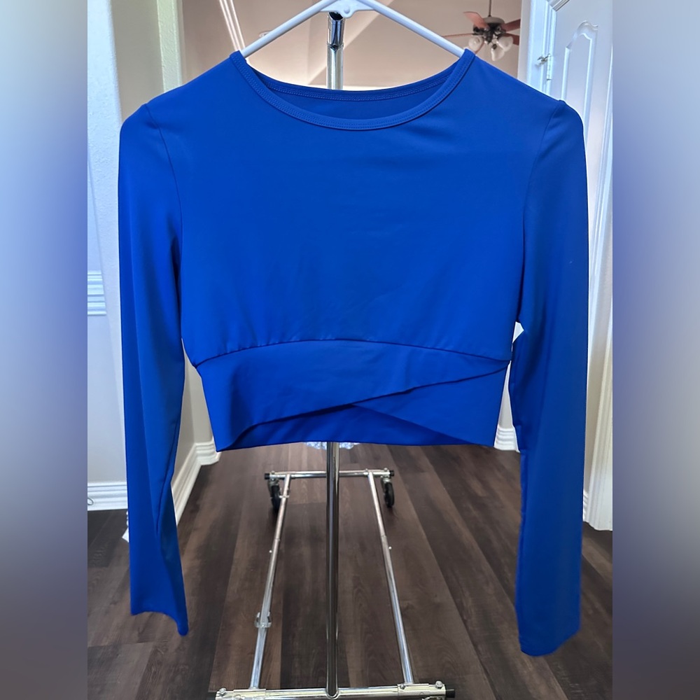 Women's Blue Long Sleeve Athletic Crop Top
